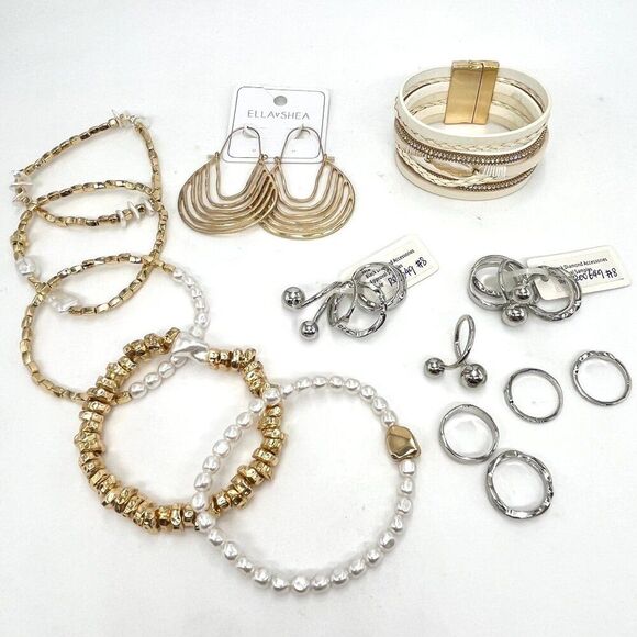 New Torrid Accessory Gold Tone Bundle - Picture 1 of 5